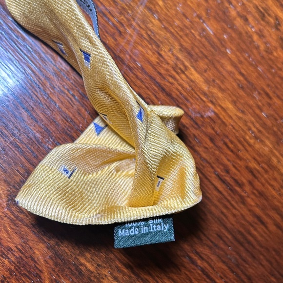 J. Crew Yellow Silk Necktie Made in Italy - Picture 8 of 8